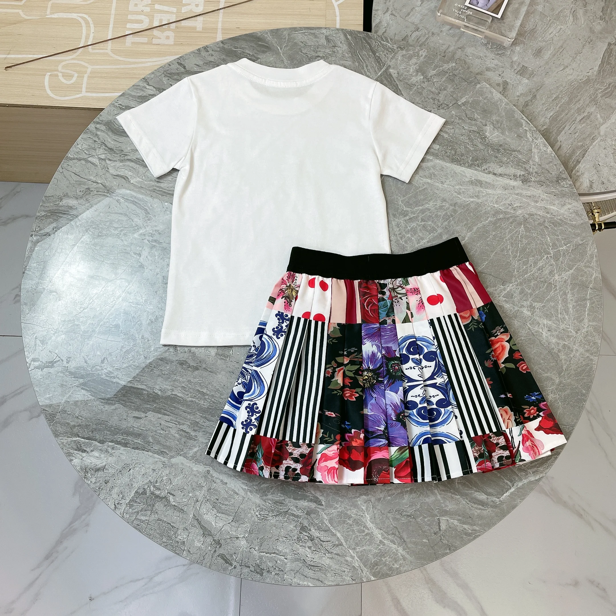 2022 Высококачественная летняя детская одежда на заказ комплект для девочек с