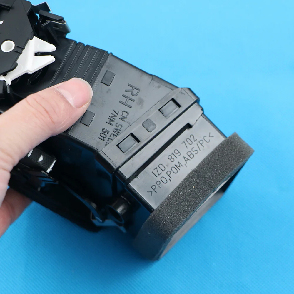 Вентиляционная решетка 1ZD819702 для приборной панели кондиционера SKODA Octavia 2004-2013 Yeti