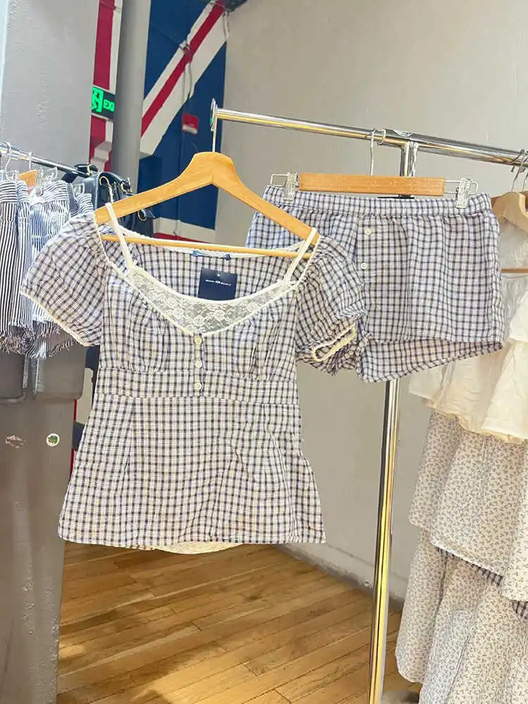 Официальный сайт BM American Pure Desire Sle с тремя пряжками кружевной воротник топ