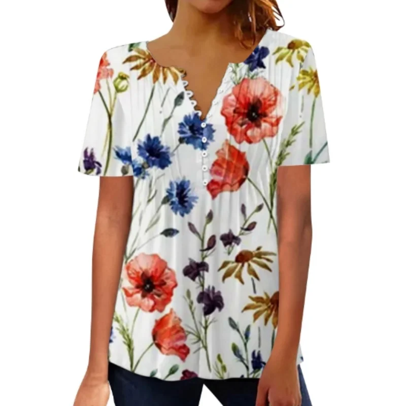 Рисунок 6 - Женская футболка с коротким рукавом и принтом