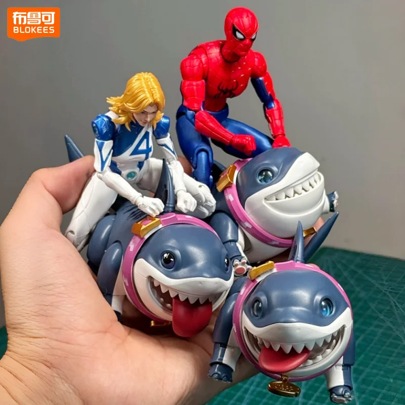 Фото Коллекционная фигурка Blokees In Stock Beyond Edition Marvel Rivals: Невидимая Женщина, Джефф, Земляной Шарк, модель Snap Fit №1
