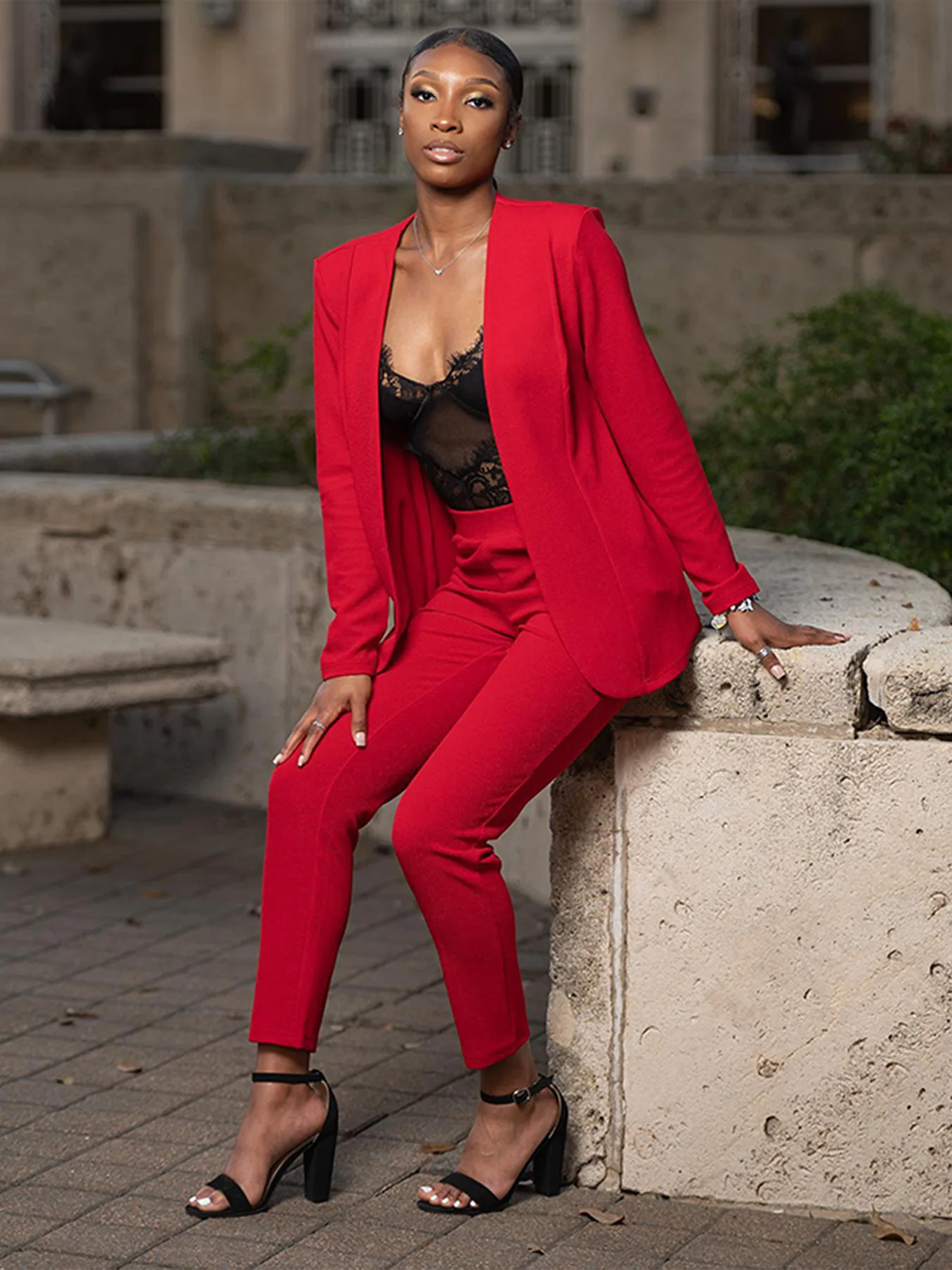 Рисунок 3 - Женские костюмы, осенне-зимний