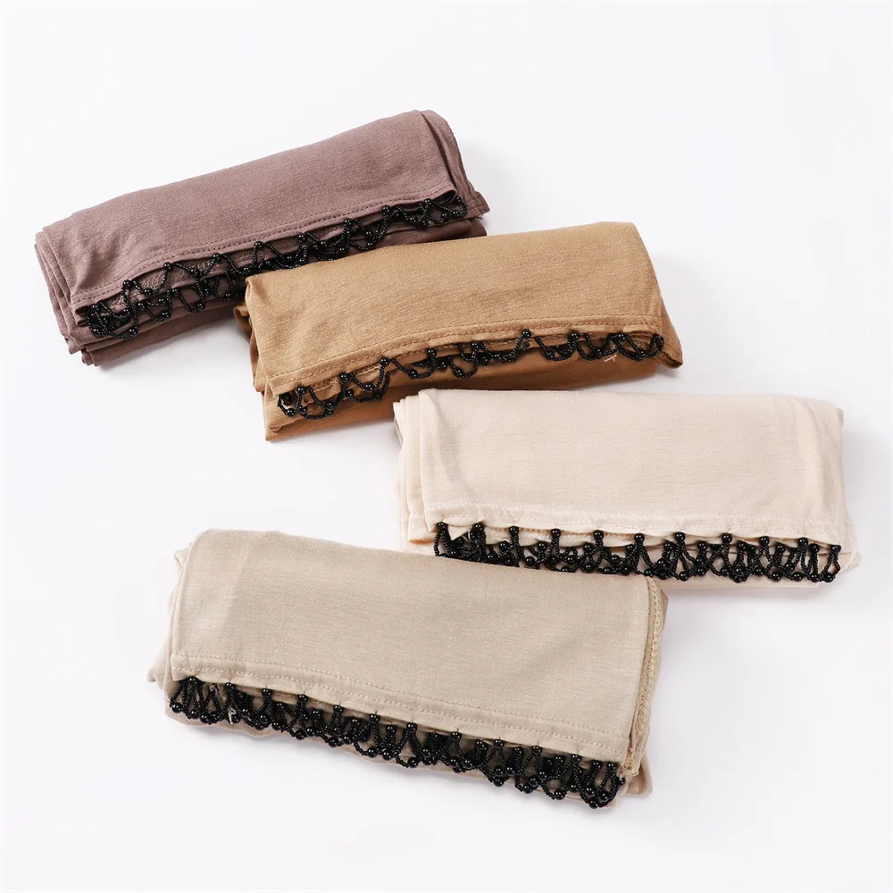 Рисунок 2 - Модный женский головной шарф