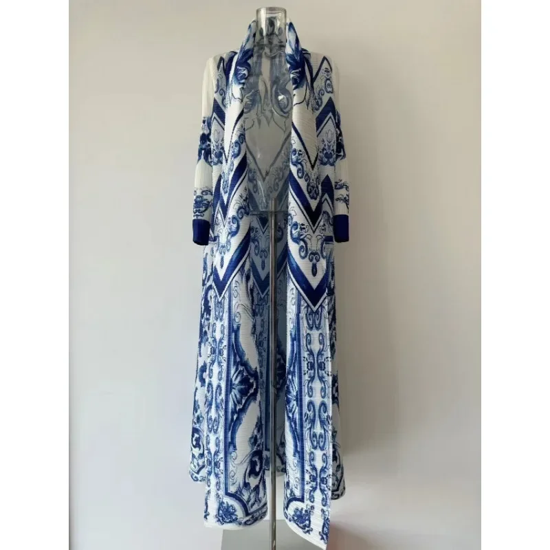 Плиссированные Длинные пальто с отложным воротником и принтом новинка 2024 модная