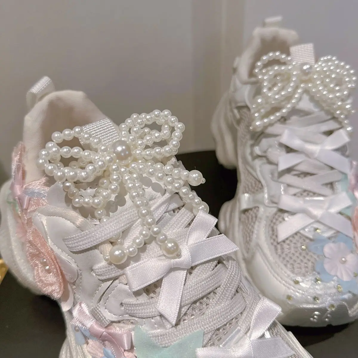 Красочные вышитые цветочные женские толстые кроссовки на платформе с толстой