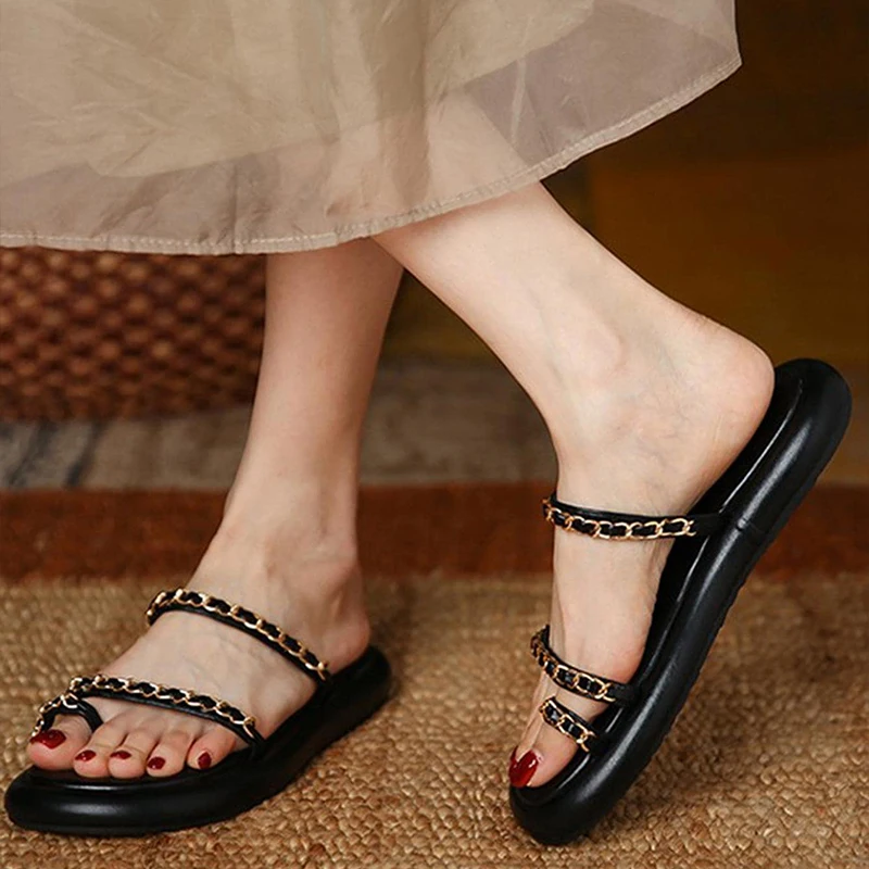 2023 Slipper Flat Bottom Non-slip Metal Decor Women Outdoor Open Toe Beach Female Sandals Sexy Fashion Design Slides Woman Shoes