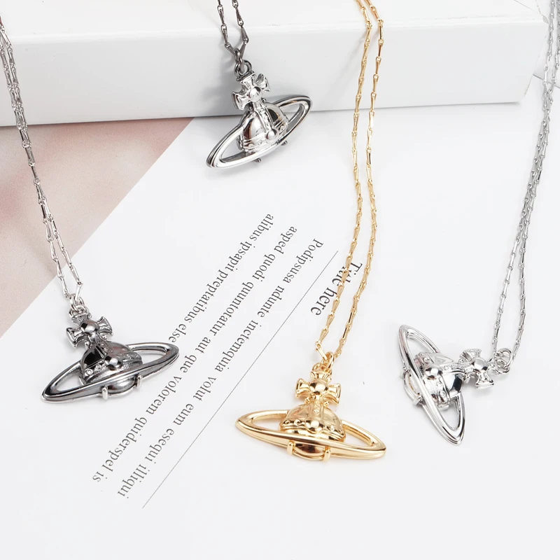 

Vivienne West Queen Double-sided Clip Saturn Necklace for Fashion Women's Jewelry Punk Style Planet Pendant Collarbone Chain