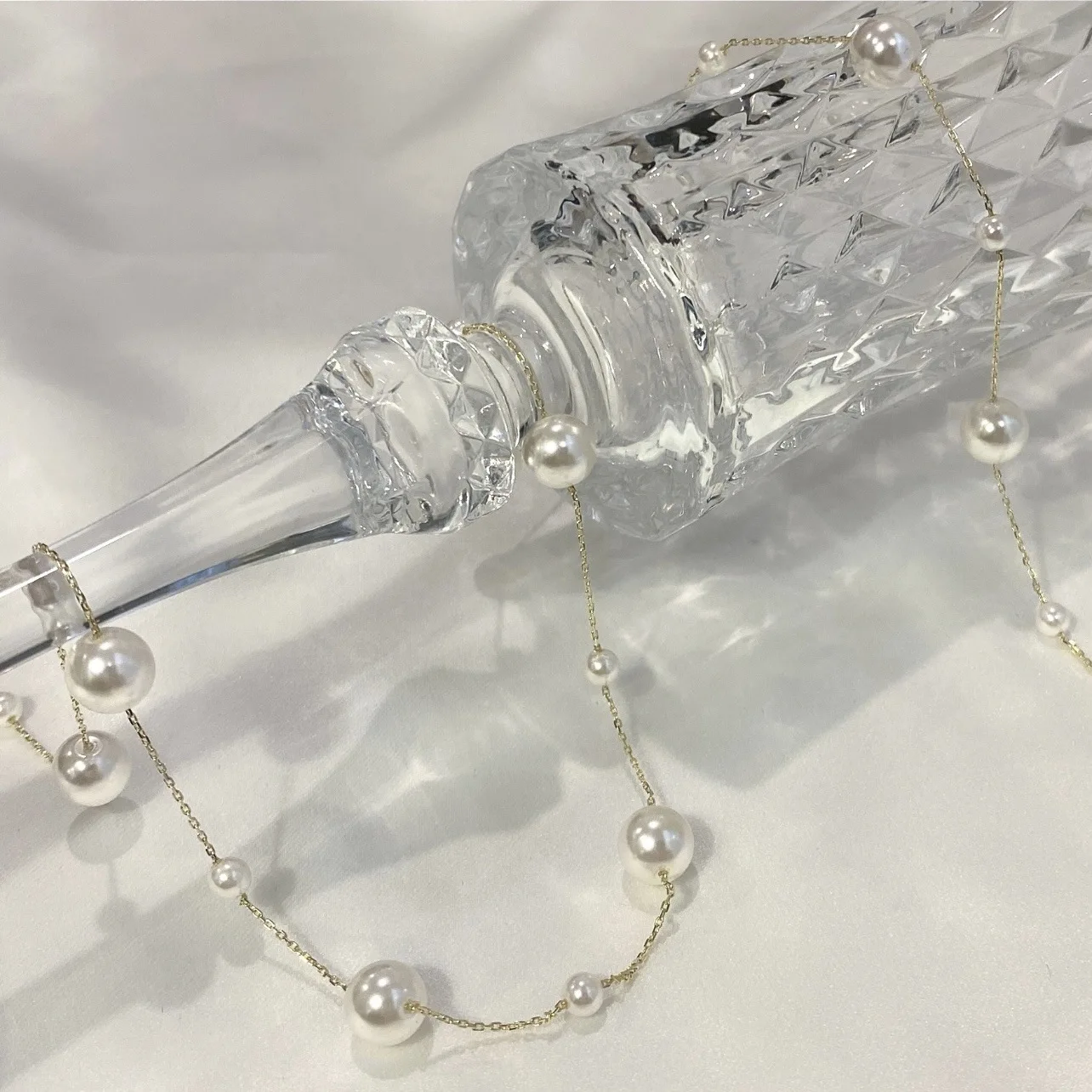 Pearl necklace clavicle chain ladies temperament can be used as bracelets with small fresh and sweet fairy ornaments.