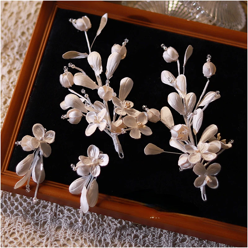 

Elegant Hairpin and Earrings Set with Inlaid Flowers, Perfect for Weddings
