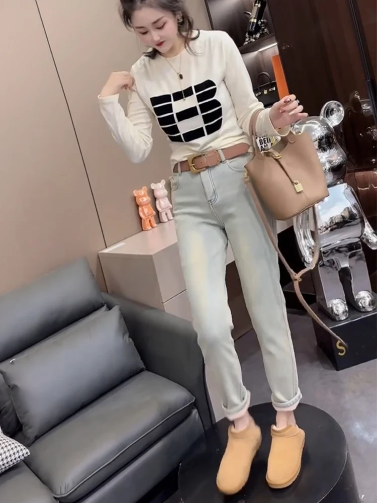 Plus Size 2024 Spring New Plus size women clothing High Waist Stretch Capri Jeans Fat Sister mm Slimming Straight Pipe Pants