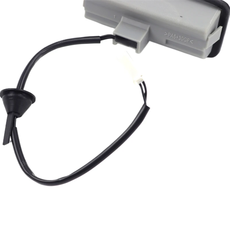 Кнопка выключения заднего багажника для Ford Focus C-MAX CAP 03-07 CAB 1346324 3M51-19B514-AC RIOLET CA5 2006-2010