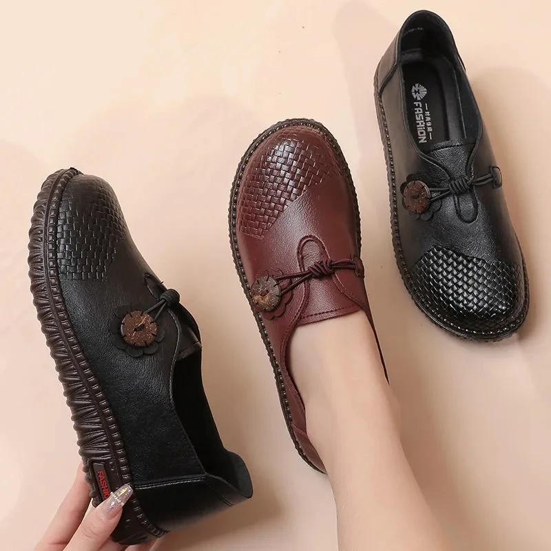 

Top Quality Genuine Leather Moccasins Women Spring Braided Flats Plus Size 41 Grandma Mom Cozy Loafers Soft Sole New 2022