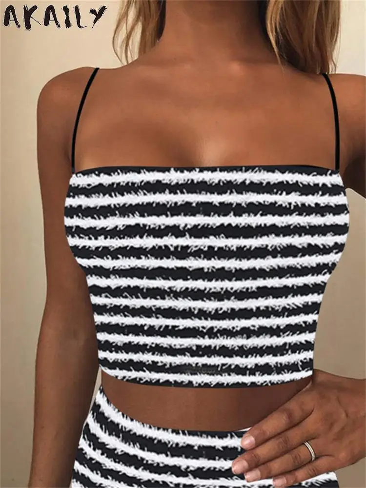 

AKAILY летняя одежда, комплекты с короткой юбкой, комплект из двух предметов для женщин 2023, сексуальные укороченные топы и Облегающие юбки, новые в одном наборе