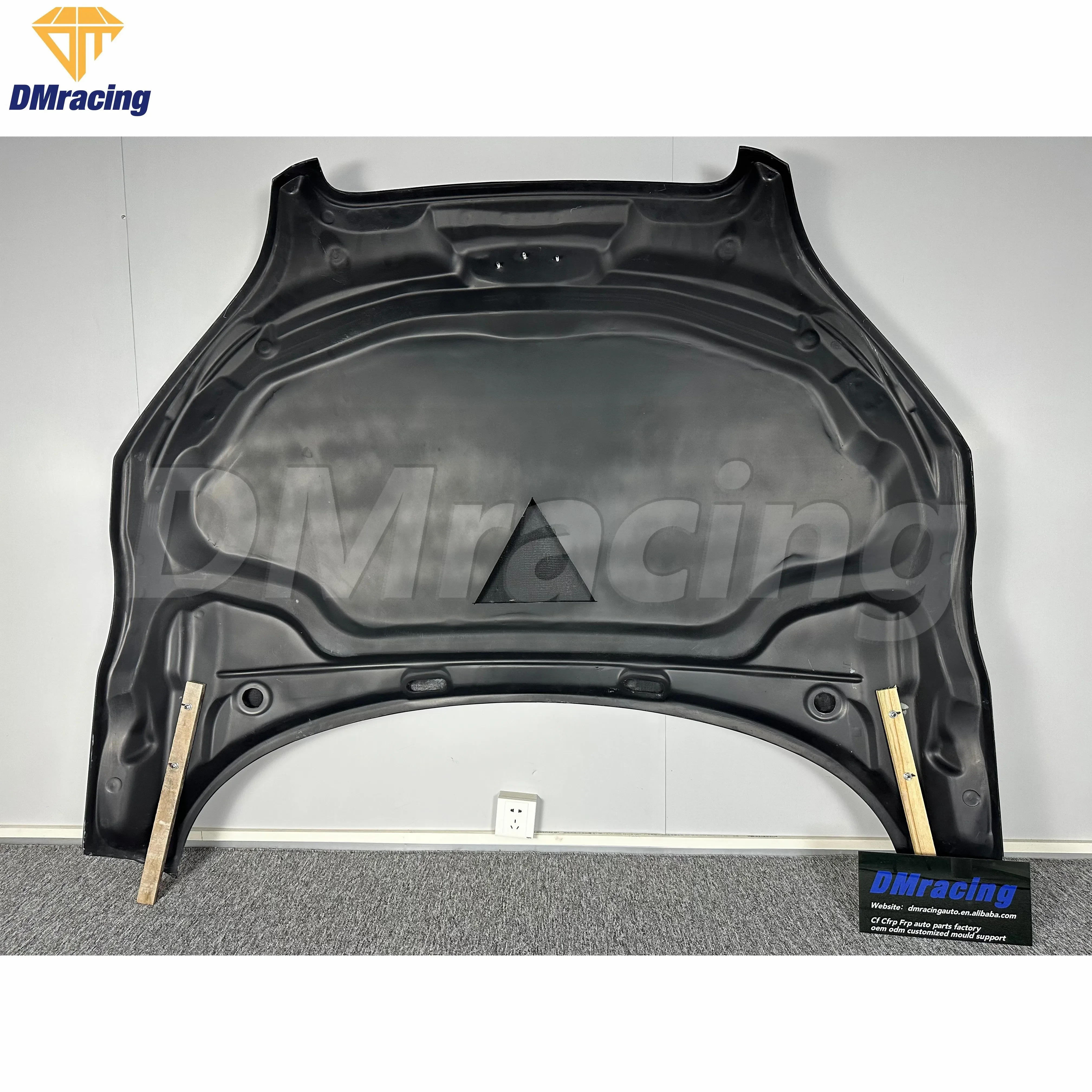 Капот из углеродного волокна в стиле Dm-2 для Audi TT TTS MK2 2008-2014 гг.