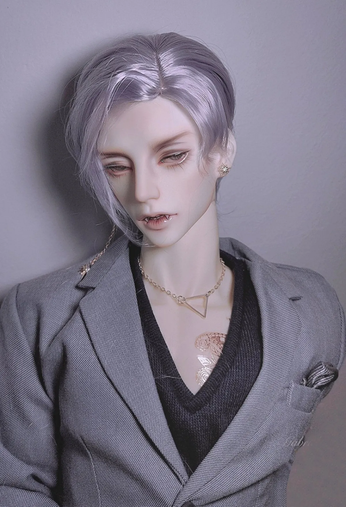 

New bjd sd 1/3 uncle muscle body Premium resin toy Vampire Boy fantasy doll resin gift Spot makeup