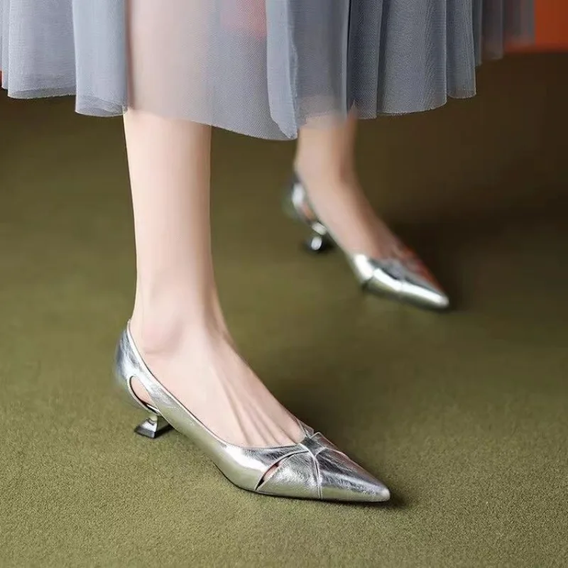 

Женские туфли-лодочки с открытым носком, золотистые офисные туфли для свадьбы и вечеринки, женские туфли на низком каблуке, серебристые женские осенние туфли, 2023