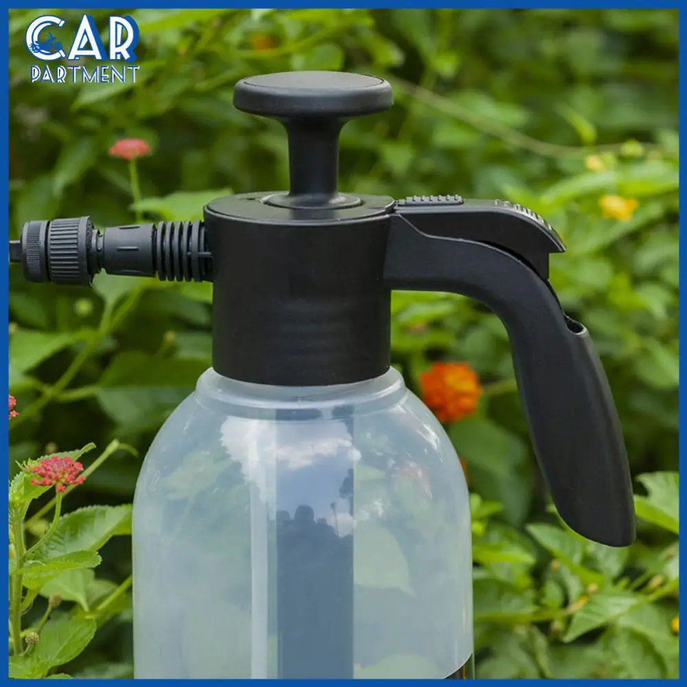 

2l Car Wash Sprayer High Capacity Durable Foam Nozzle Garden Water Bottle Multifunctional Foam Sprinkling Pot Car Cleaning Tools