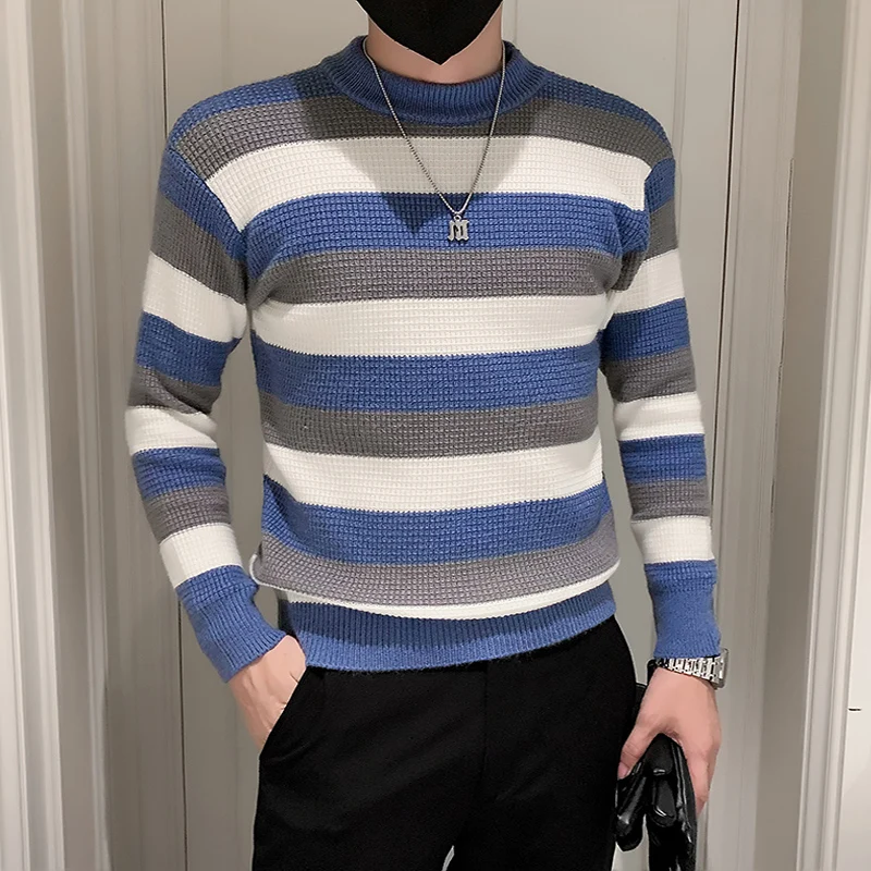 

Мужской трикотажный свитер в полоску, с длинным рукавом