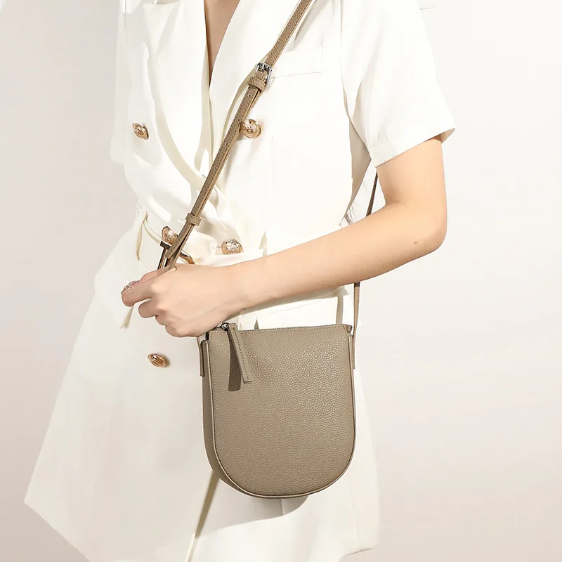 

AFKOMST 2023 New Arrival - Fashionable Women's Bag, Summer Large Capacity Commuter Bag, Crossbody Bag