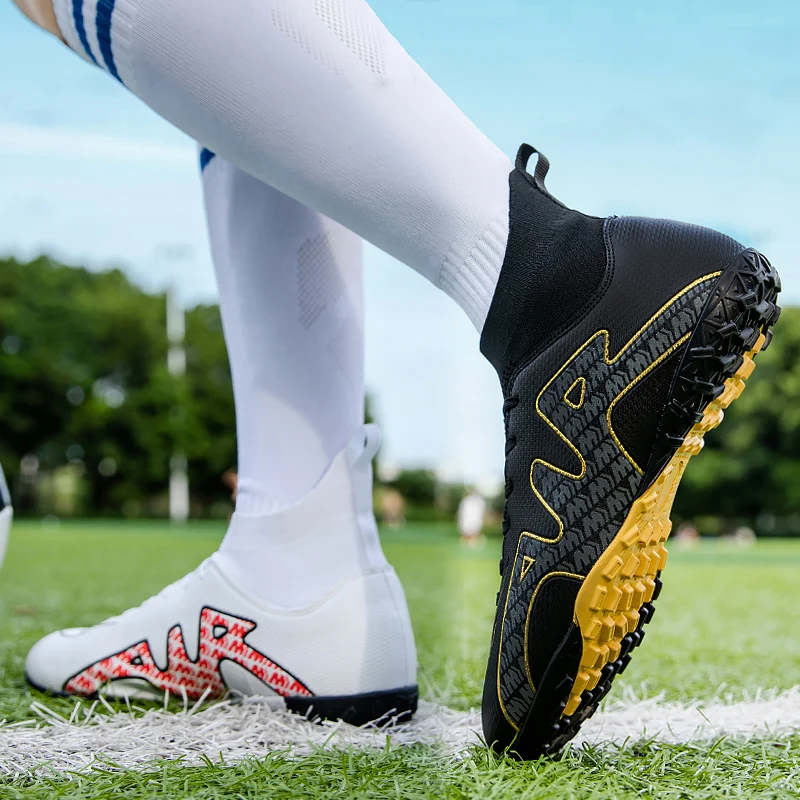 ZHENZU Size 32-45 Professional Football Boots Men Kids TF/FG Soccer Shoes Sneakers Cleats  Futsal Football Shoes for Boys Girl