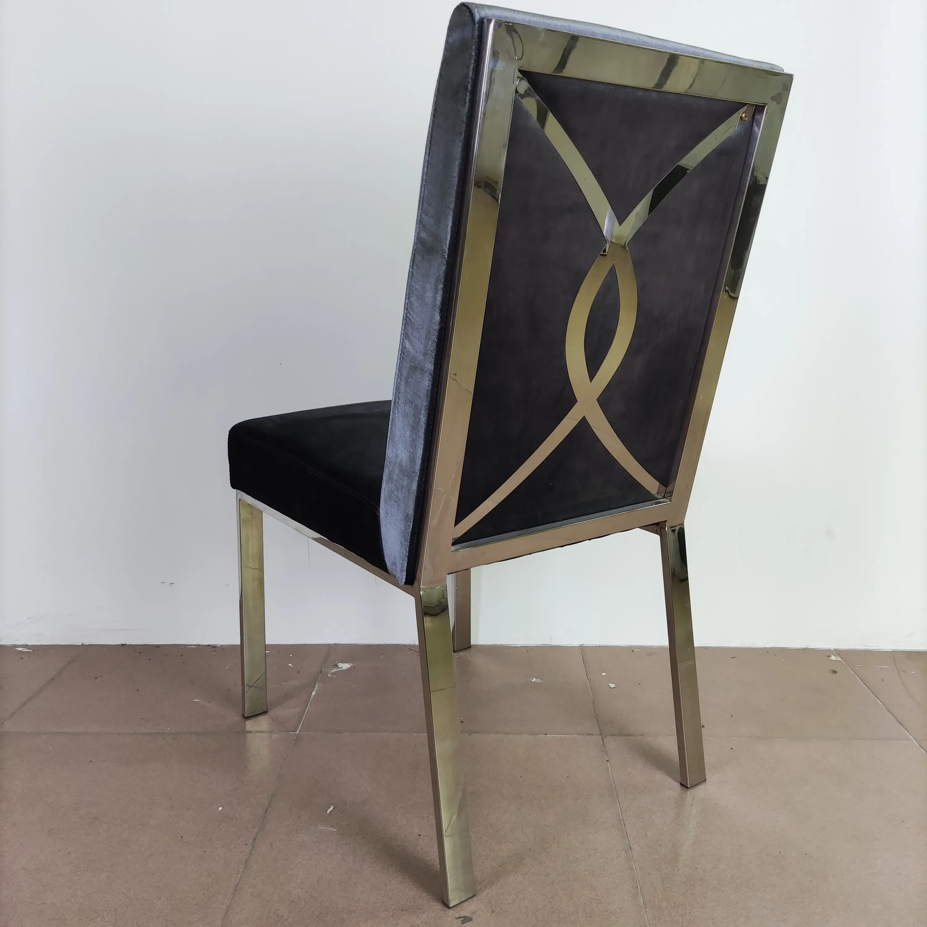 Мебель из латуни матовый роскошный обеденный стул нержавеющей стали золотого