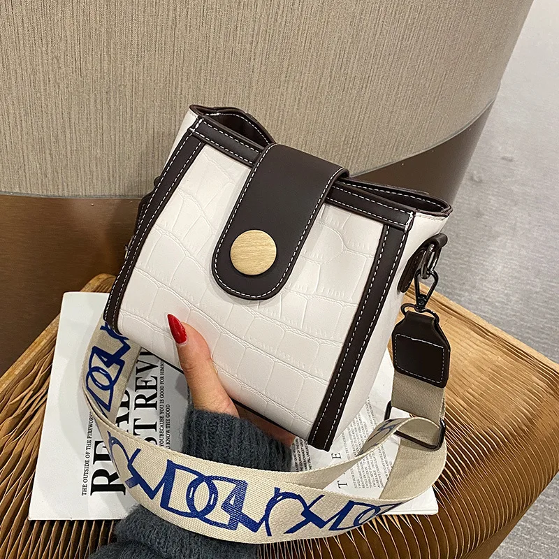 

Simple Style Small Shoulder Bags For Women Solid Color Pu Leather Wide Strap Crossbody Bag Female Phone Purse Messenger Handbag