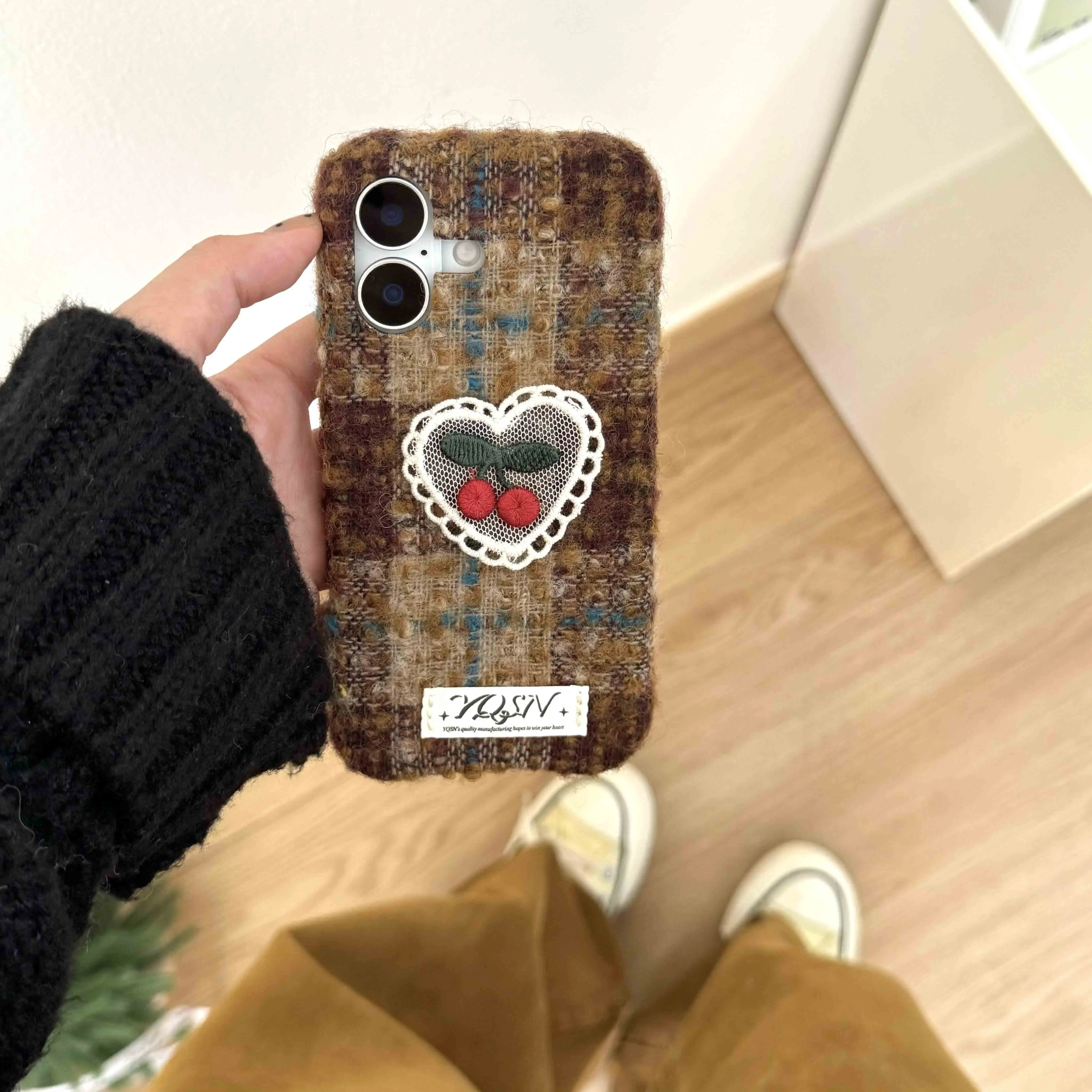 Ins embroidery love heart cherry cover for iphone 14promax 15pro 13 15 16 pro max 16pro 14 autume winter plaid check phone case