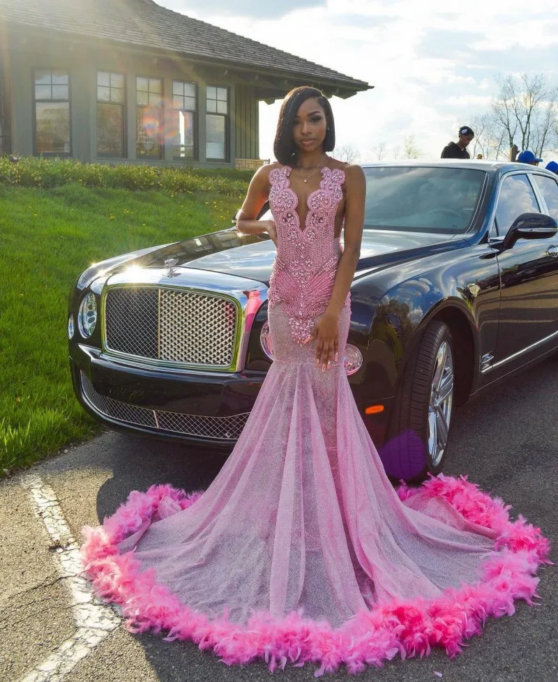 

Luxury Pink Feathers Prom Dresses For Black Girls 2023 Crystal Beading African Women Pageant Party Gowns Vestido De Graduación