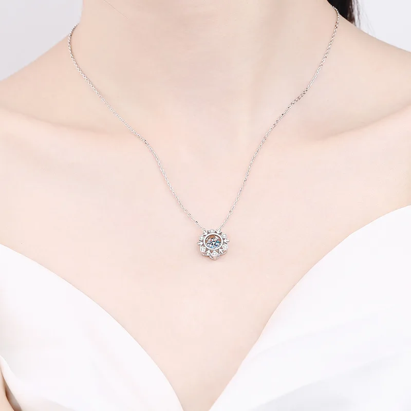 Fashion 0.5ct Moissanite 925 Sterling Silver Snowflake Pendant Necklace for Woman Girls Christmas Valentine's Day Gift Jewelry