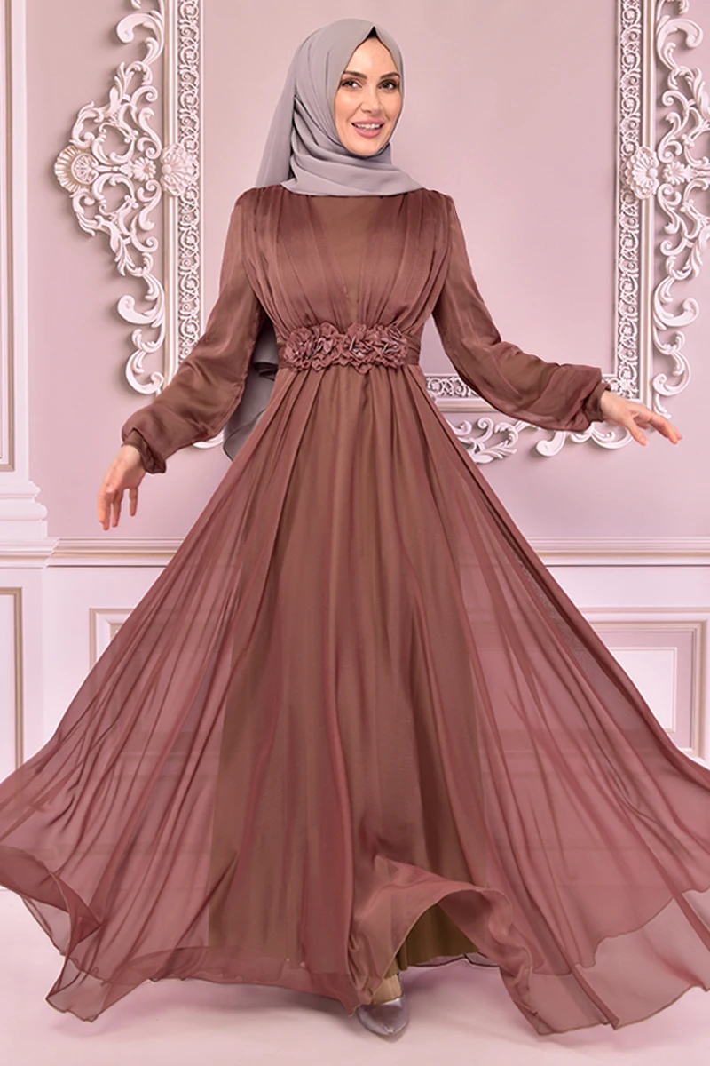 

Платье с поясом Taba KBR2052
