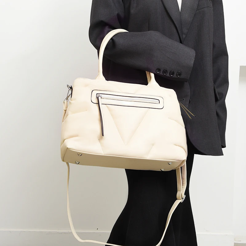 2023 New Winter Large Capacity Casual Totes High Quality Fashion Shoulder Messenger Bags Famous Design Women Purse And Handbags