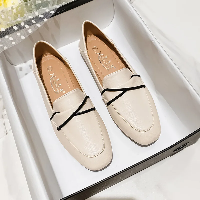 Luxury Women's Loafers British Style Retro Slip on Flats Shoes for Women Stylish Comfortable Office Shoes