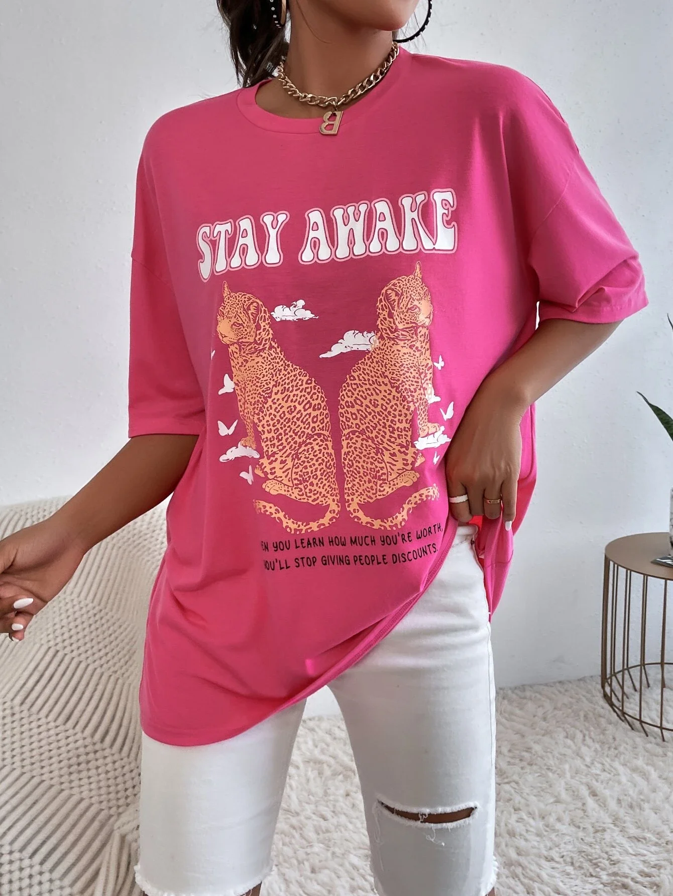 

Leopard & Slogan Graphic Drop Shoulder Tee