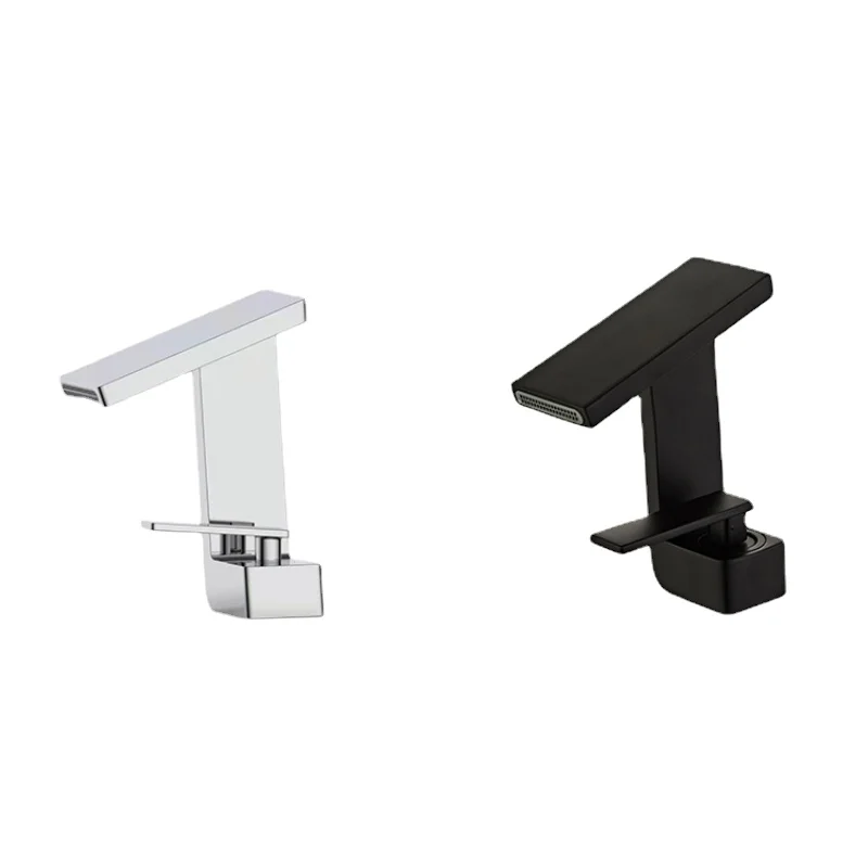 

Смеситель для ванной латунный с одной ручкой и одним отверстием