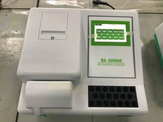 Sinnowa BS3000m Semi-Auto Laboratory Testing High-Precision Auto Chemistry Analyzer for Clinical Biochemistry Diagnostics
