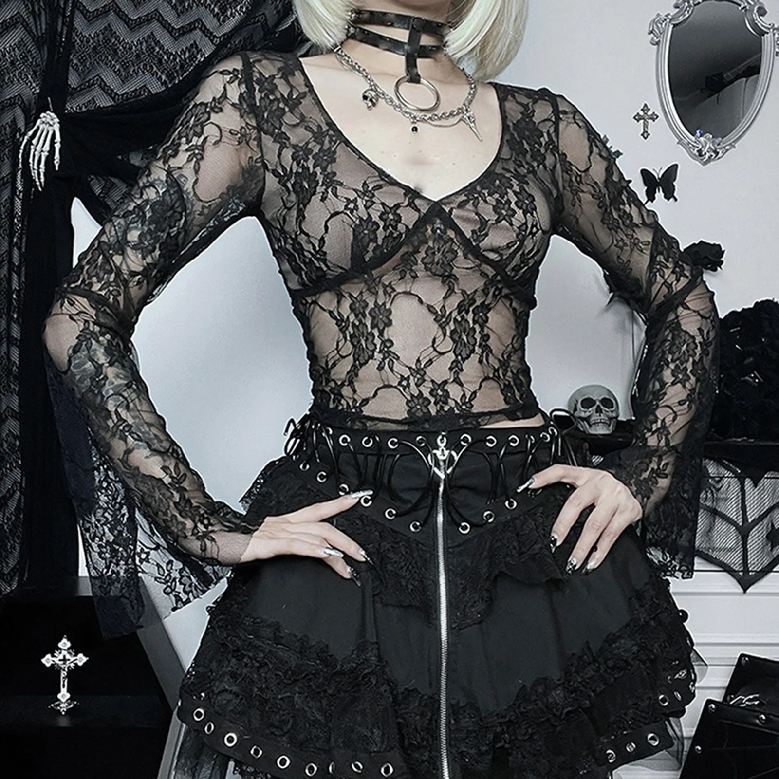 

Women Y2k Sheer Mesh Shirts Gothic Grunge Lace T Shirt Black V-Neck T-Shirts Flare Sleeve Tee Top Slime Fit Blusas For Lady Fall