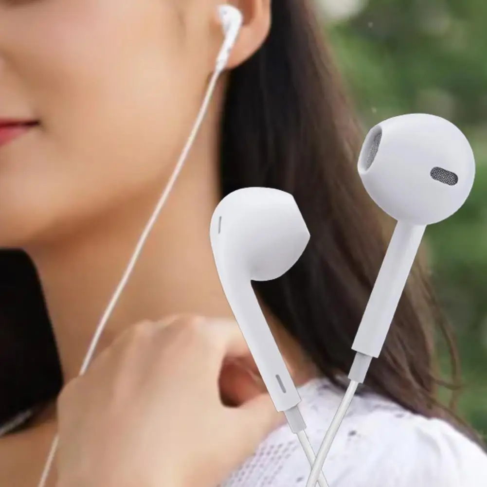 

Wired Earphone Built in Music Game Call Function 3.5mm Jack Wire Control Headset In-ear Sport Earphones With Microphone