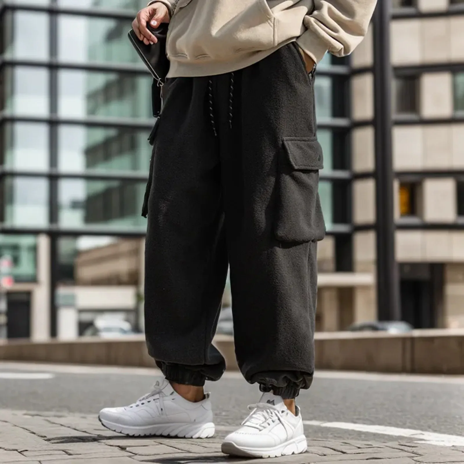 

Men's Autumn And Winter New Big Pocket Design Trendy Loose Sports Casual Pants With Woven Fleece Work Suit And Guard Pants