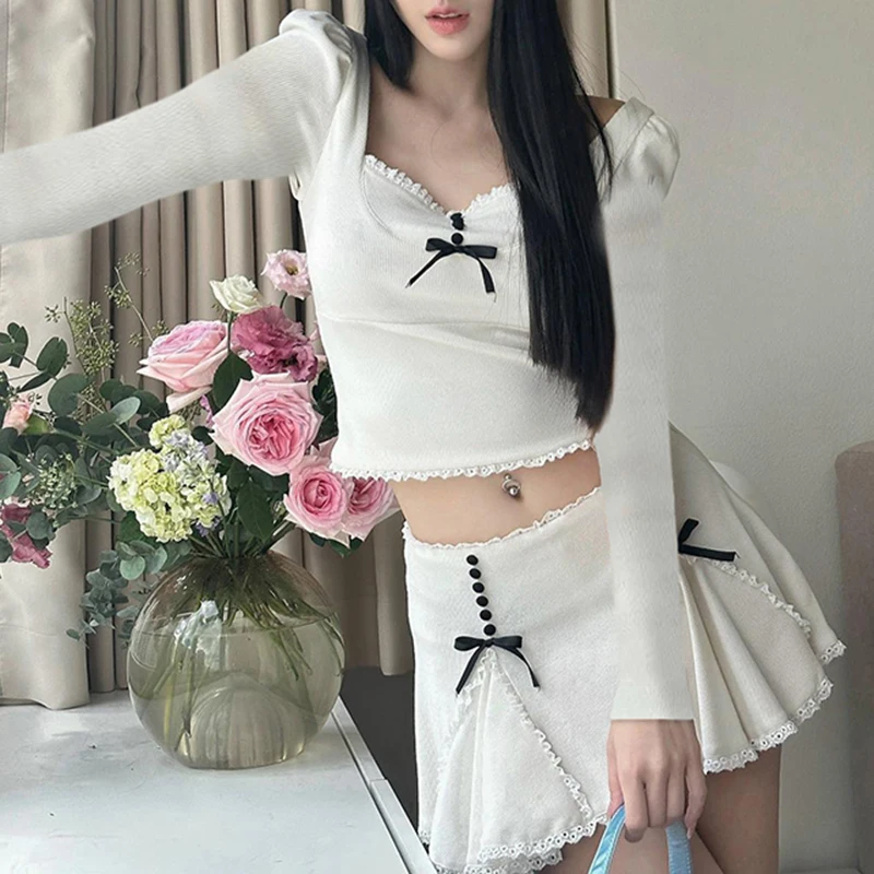 Рисунок 2 - Женский комплект из двух предметов Darlingaga