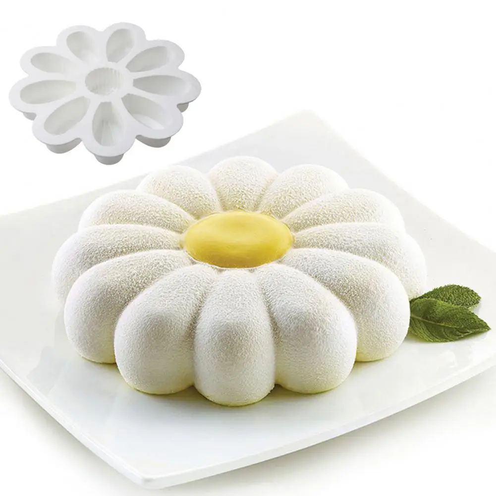 

Easy Cleaning Eco-friendly Holiday Party Heart Chocolate Baking Mold Heat-Resistant Fondant Mold Food Grade Kitchen Supplies