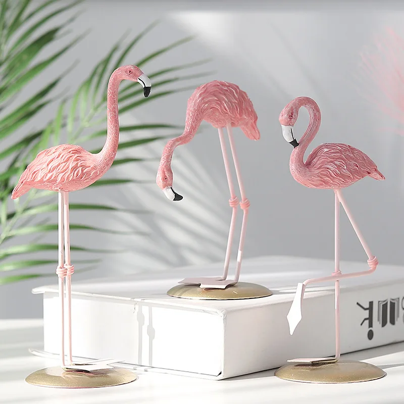 

Nordic Flamingo Resin Ornaments Living Room Bedroom Pink Girl Heart Birthday Gift Resin Crafts Desktop Decoration Ornaments
