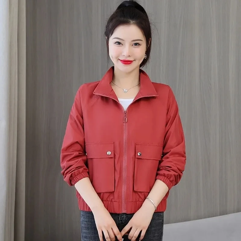 Тренчкот женский однотонный с воротником-стойкой короткий жакет большими