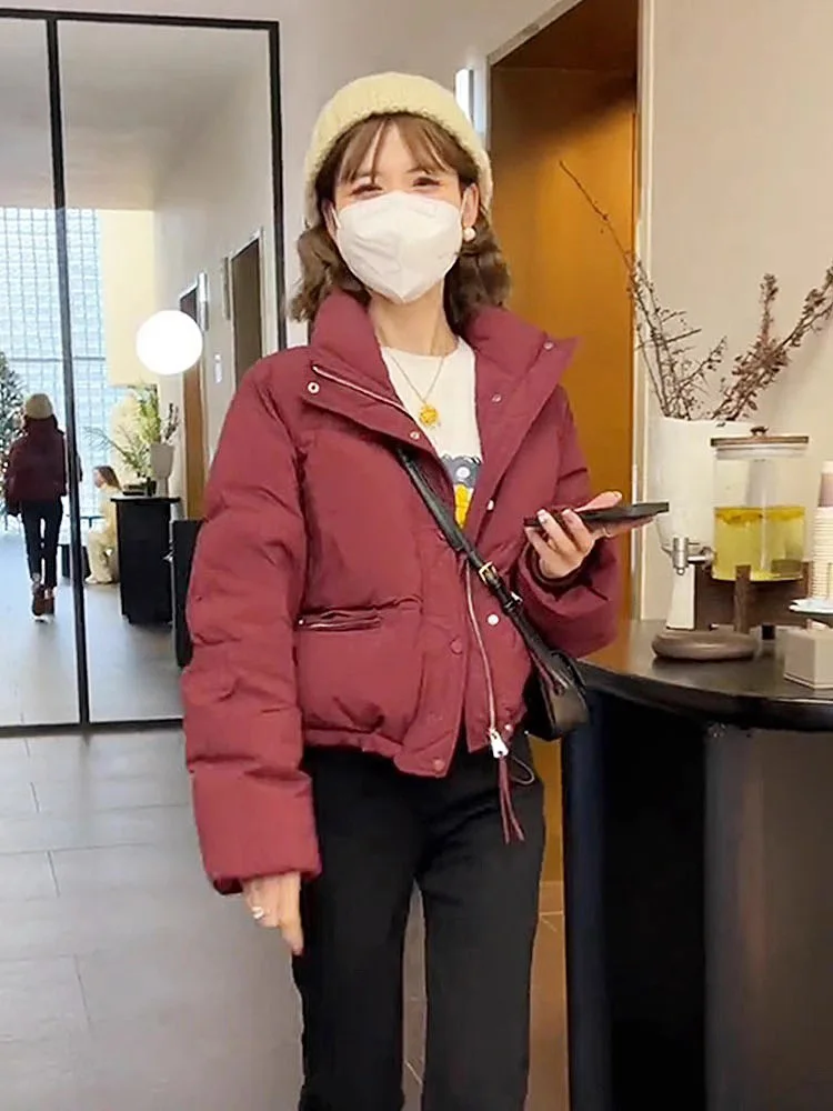 Популярный в этом году короткий пуховик для женщин новинка зимы 2024 маленькое