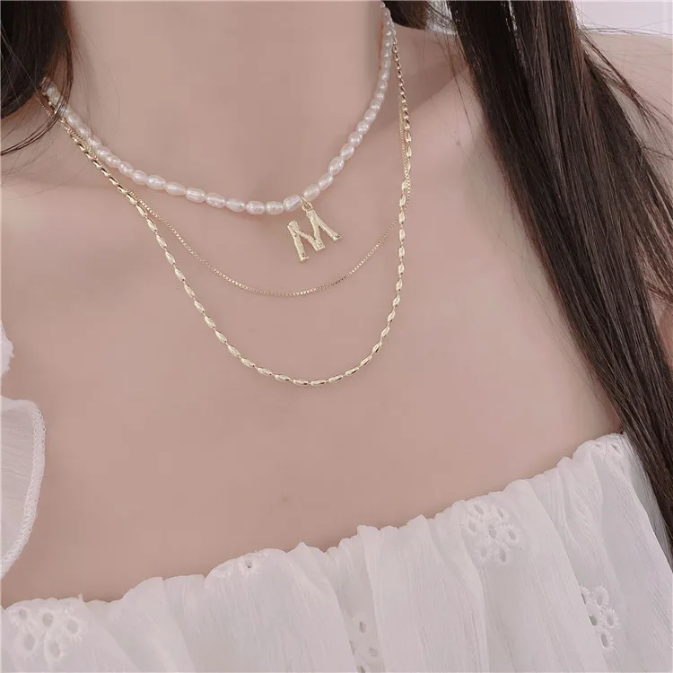 

2022 Korean Vintage Letter Pendant Necklace Freshwater Pearl Bead Choker
