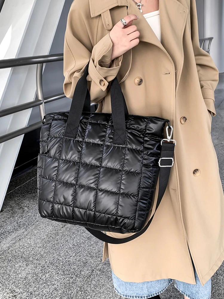 Aliexpress Luxury Dupes on X: Lv travel bags 💖💖 1:1 quality Material:  real leather Size: 45× 27 ×15 cm Inbox me for order❤ #AliExpress  #hiddenLink #bags #Luxury #AliExpressi #LV  / X