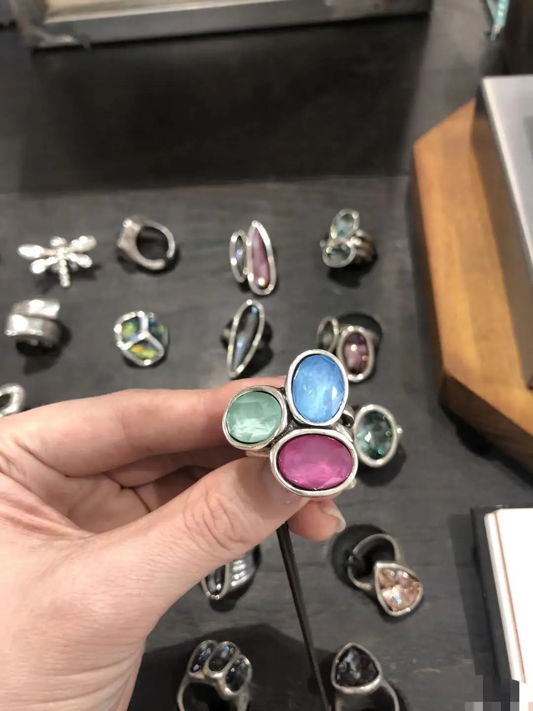 2022 New Edition UNO DE 50 Trendy Silver Plated 14k Yellow Gold Charm Silver Double Sapphire Ring Niche Jewelry Gift