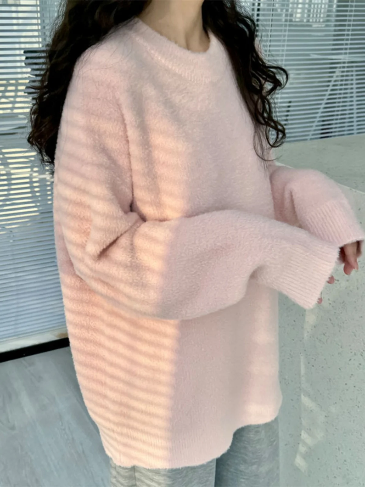 Осенне-зимний розовый свитер женский свободный однотонный норковый бархатный