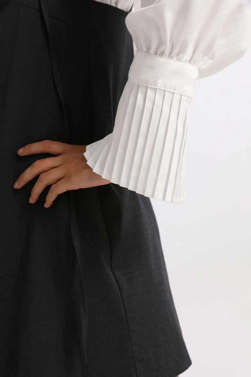 Короткая юбка-бретелька украшение в виде манжет дизайн белая рубашка комплект из