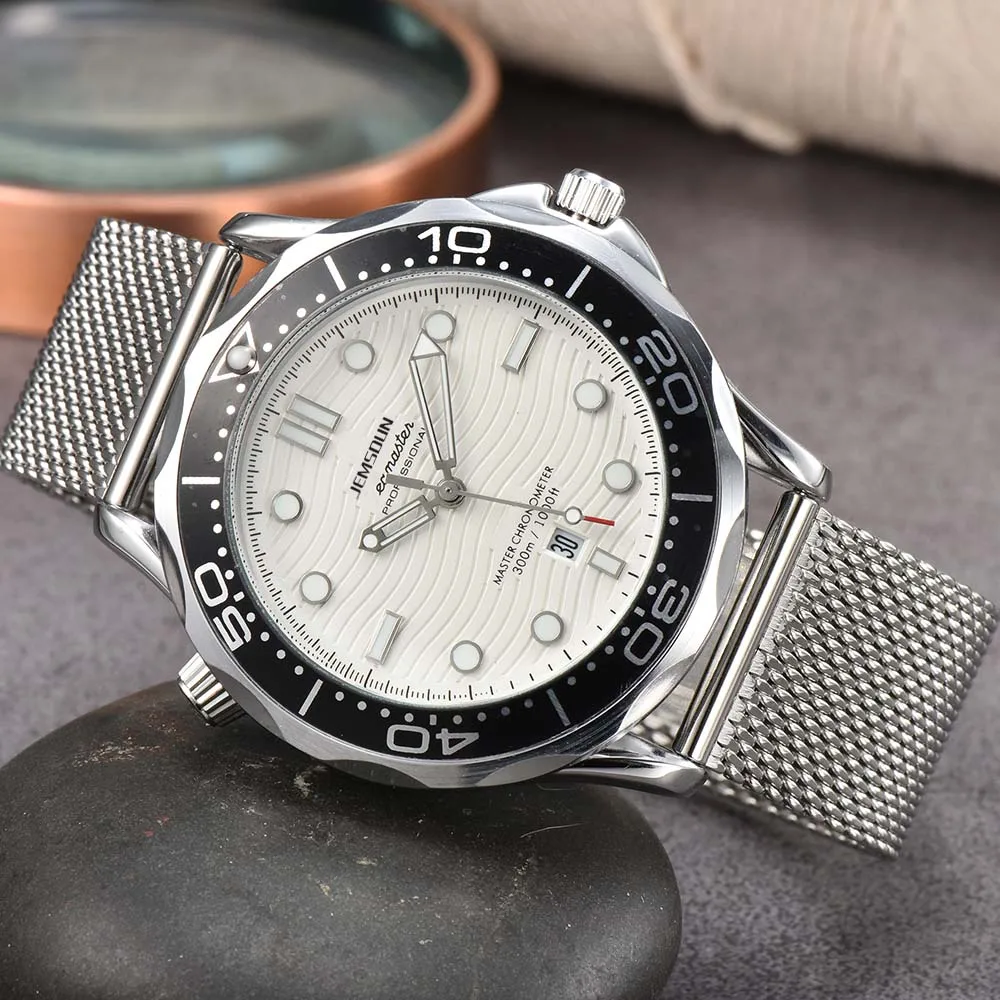 

Часы мужские кварцевые в классическом деловом стиле с автоматической датой и стальным ремешком