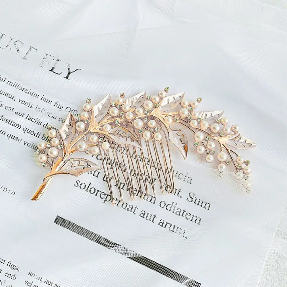 Свадебные гребни с полыми листьями и жемчугом Золотая элегантная вставка
